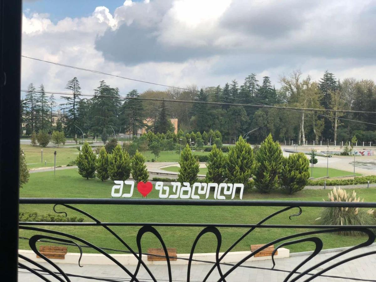 Garden Palace Zugdidi Extérieur photo